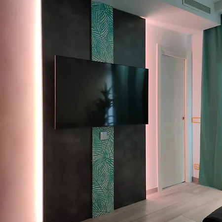 Aloha Center 滨海略雷特