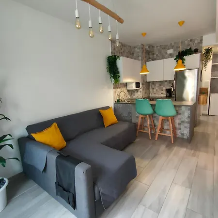 Aloha Center * 滨海略雷特