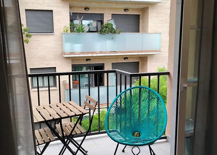 Aloha Center Apartment