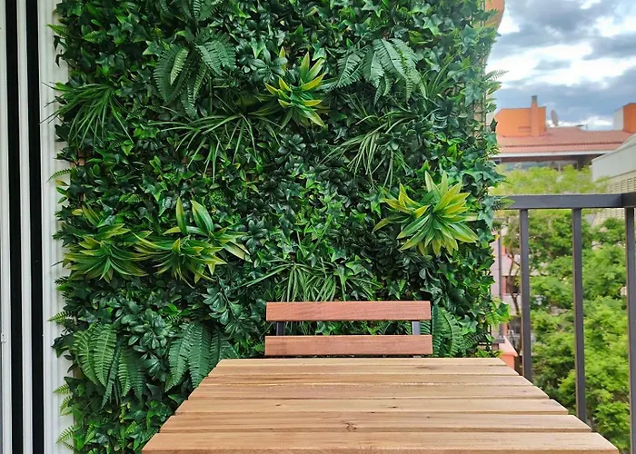 Aloha Center Apartment